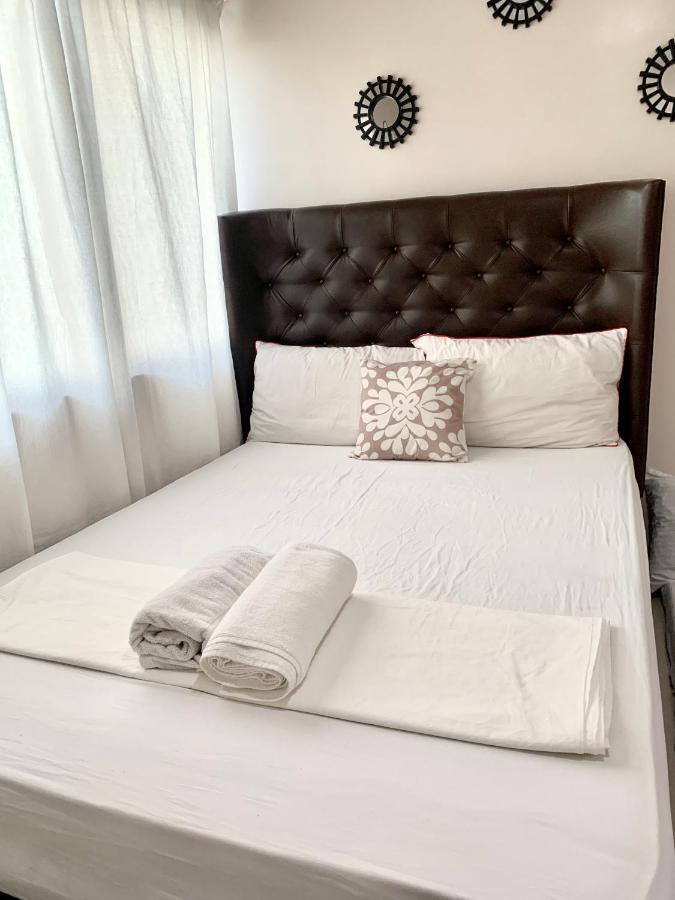 The Persimmon Studios Near Ayala And Sm City Cebu Esterno foto