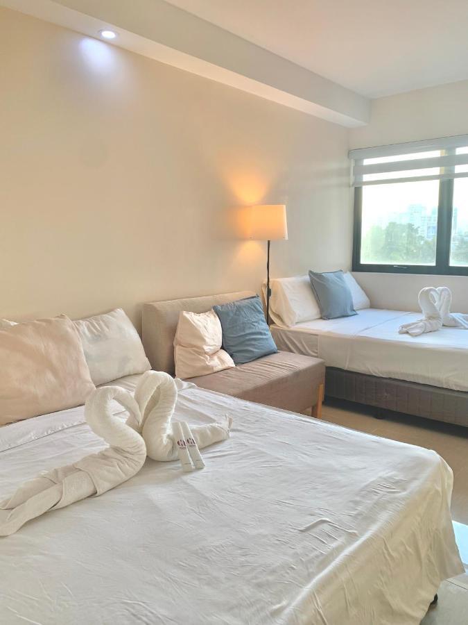 The Persimmon Studios Near Ayala And Sm City Cebu Esterno foto
