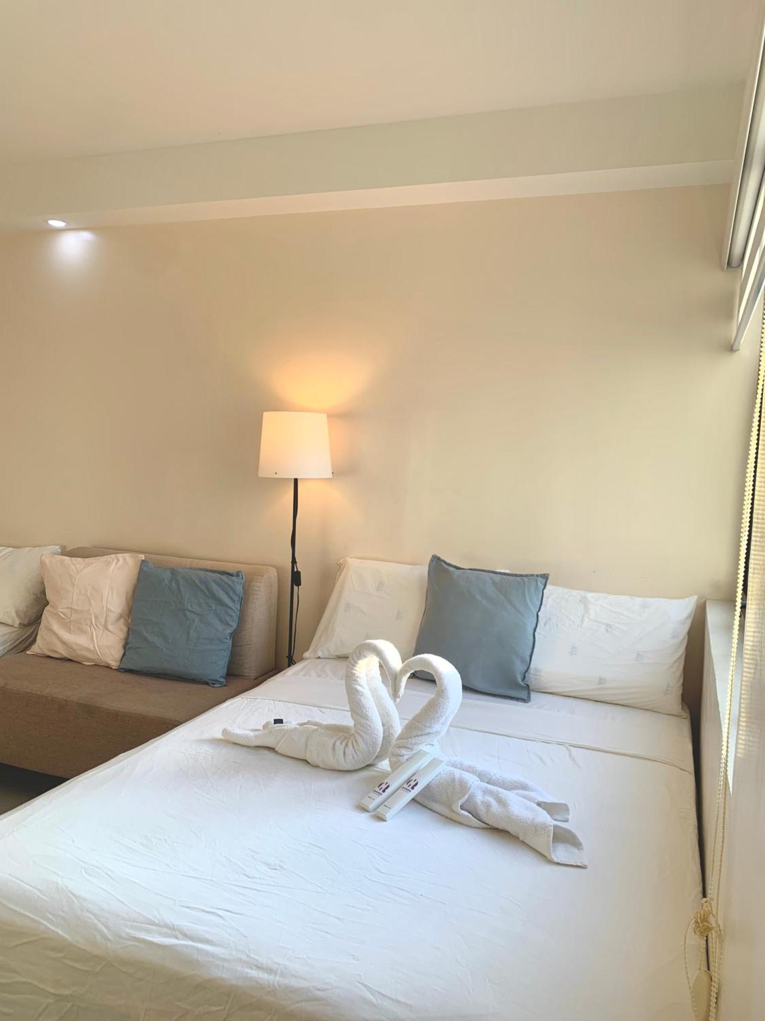 The Persimmon Studios Near Ayala And Sm City Cebu Camera foto
