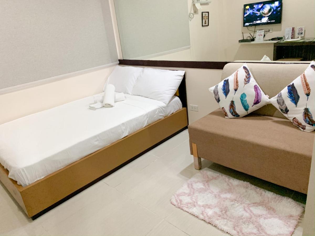 The Persimmon Studios Near Ayala And Sm City Cebu Esterno foto